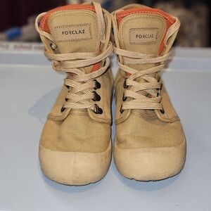 Women's Tan Hiking Boots